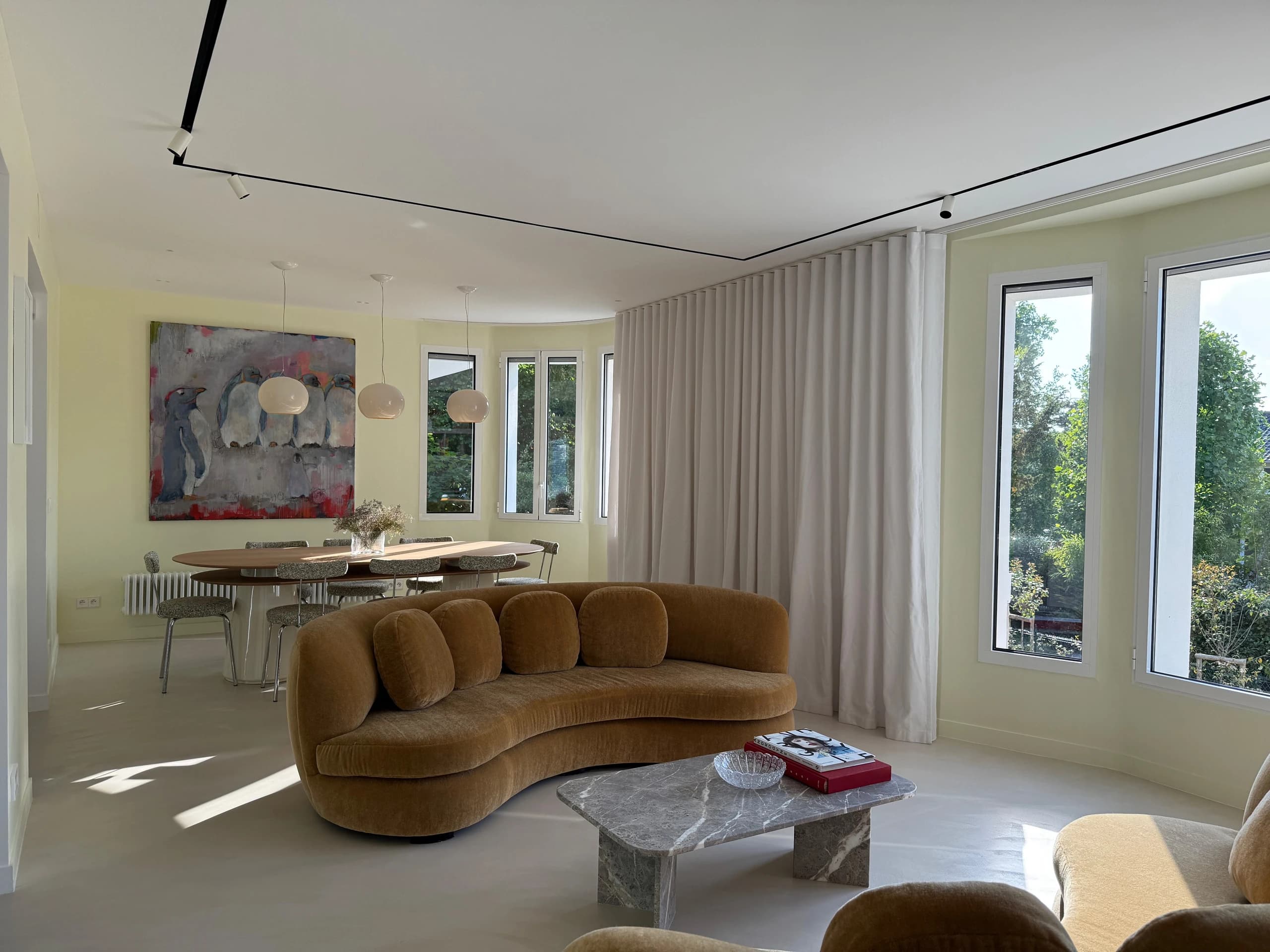 Murmures luxury guesthouse interior — elegant living room with designer furniture, Saint-Germain-en-Laye near Paris