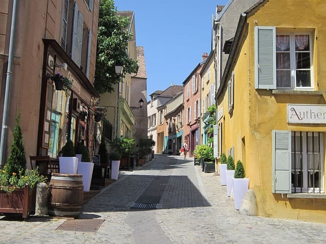 Historic streets of Saint-Germain-en-Laye