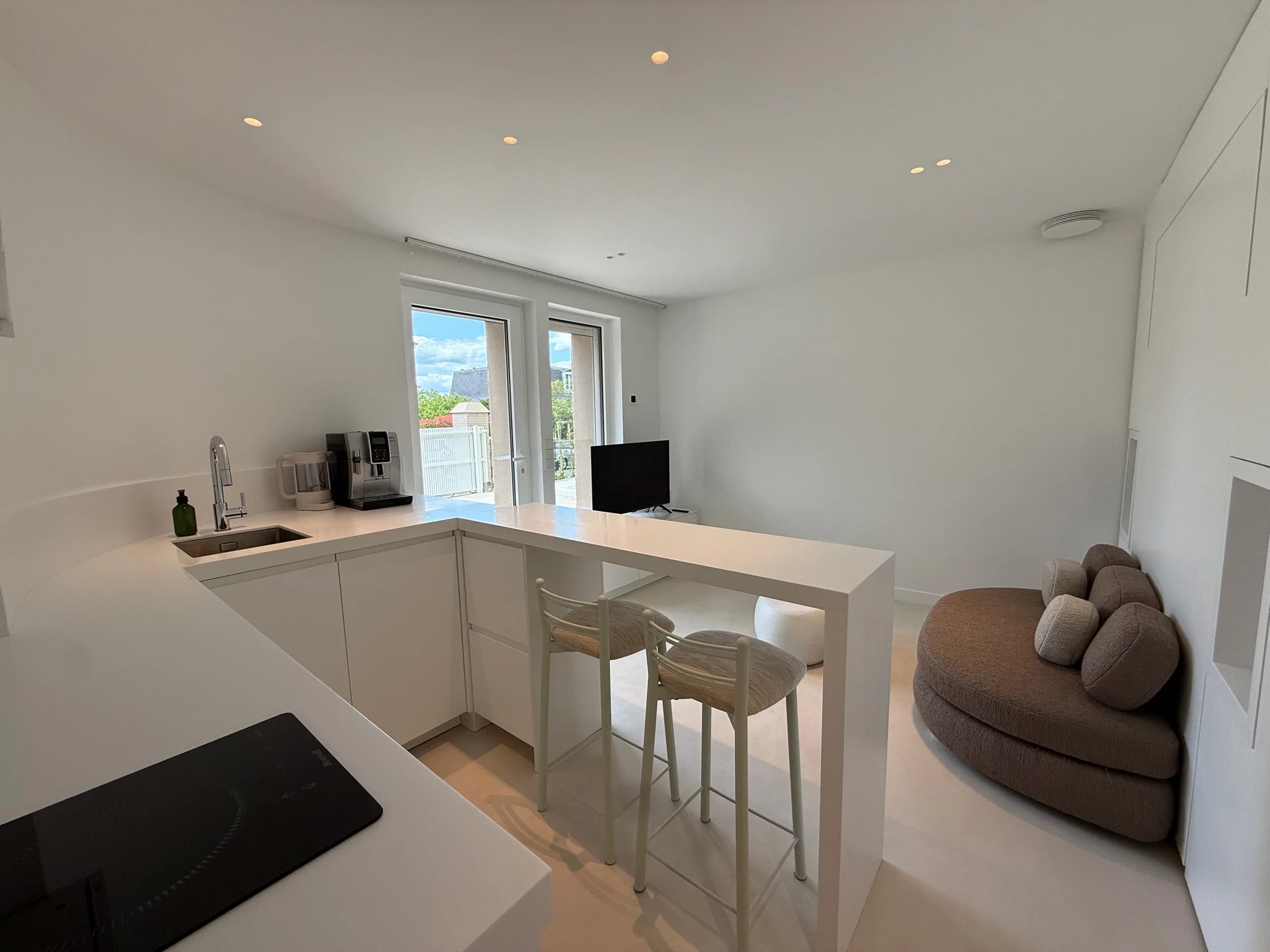 Studio bedroom