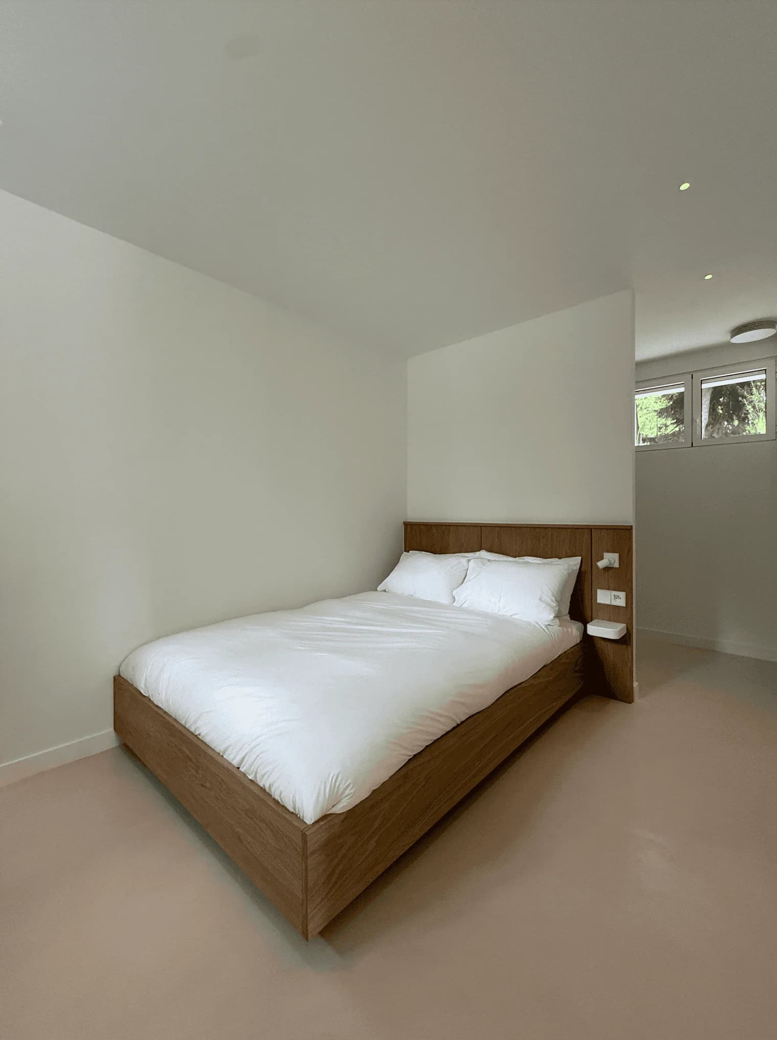 Suite terrace and garden access