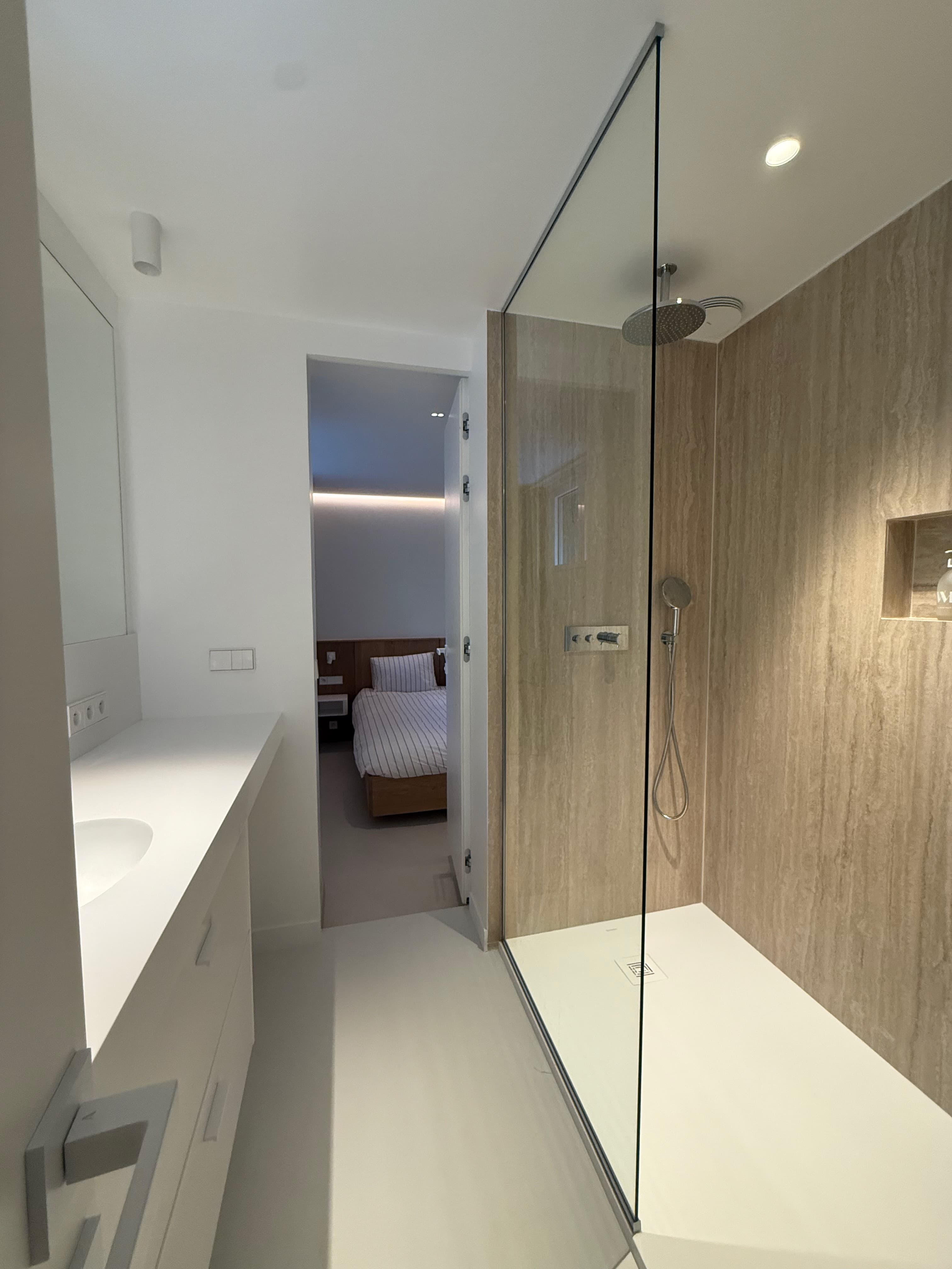 Contemporary art and designer furniture at Murmures — curated interiors, luxury guesthouse Saint-Germain-en-Laye